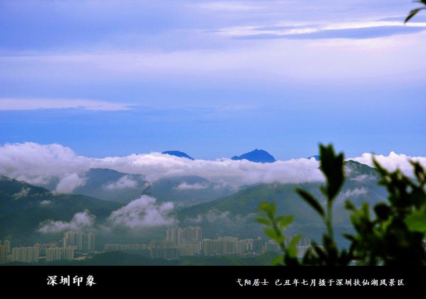 太冲动！男子骑车与人剐蹭发生冲突，竟用脚踩其上半身
